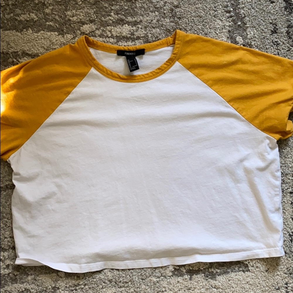 Boxy crop tee